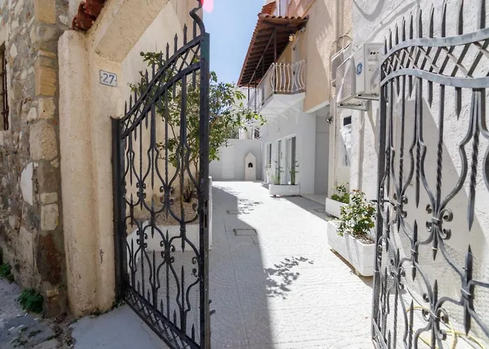 Old Town Luxury شقة *